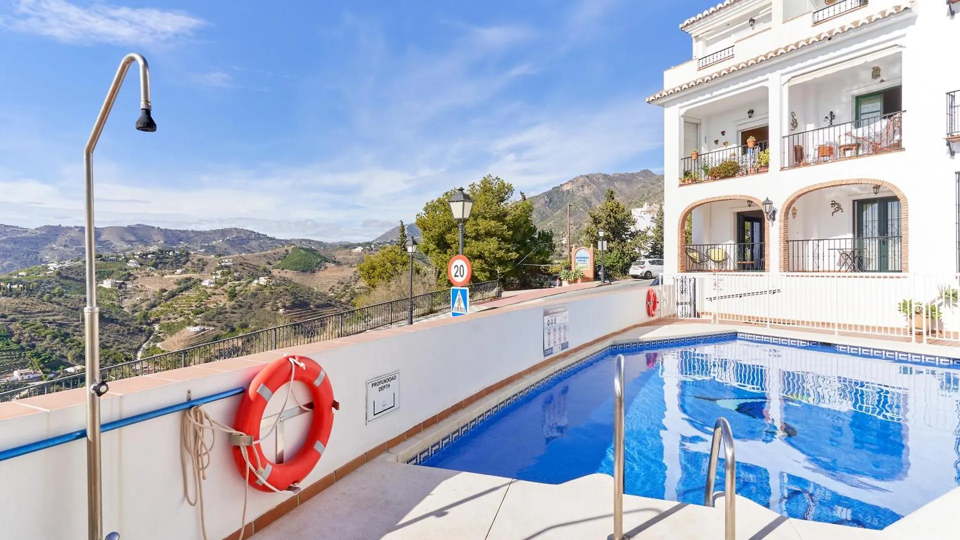 Apartment In Balcon De Frigiliana