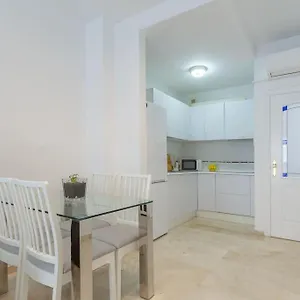 https://apartamento-suite-centrico.hotelsinnerja.org